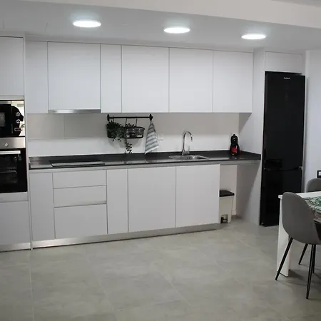 Apartamento Ocean !! 1ª Línea Del Mar, Piscina, Parking, Wifi *
