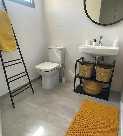 Apartamento Ocean !! 1ª Línea Del Mar, Piscina, Parking, Wifi *